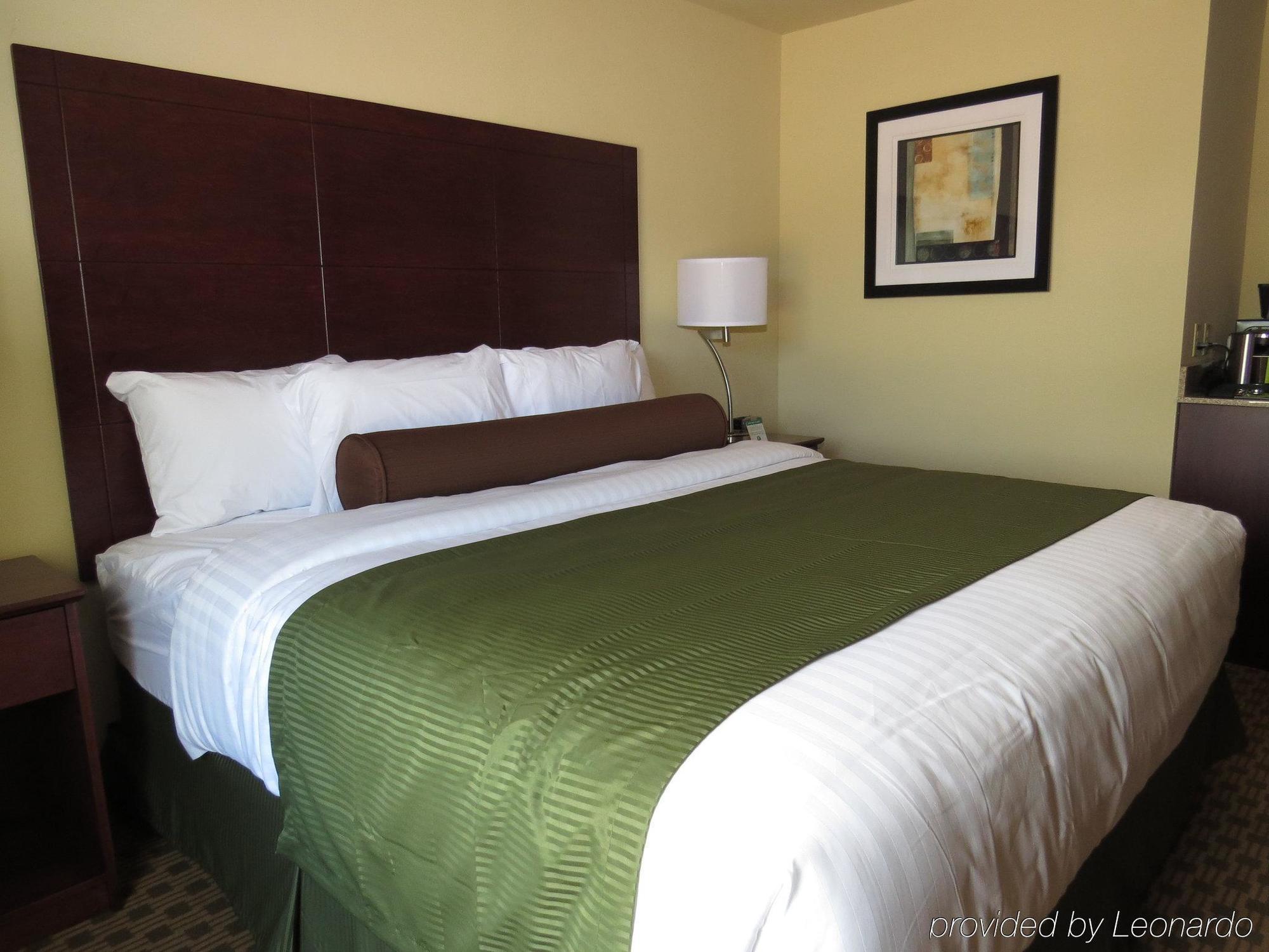 Cobblestone Inn & Suites - Hartington Экстерьер фото