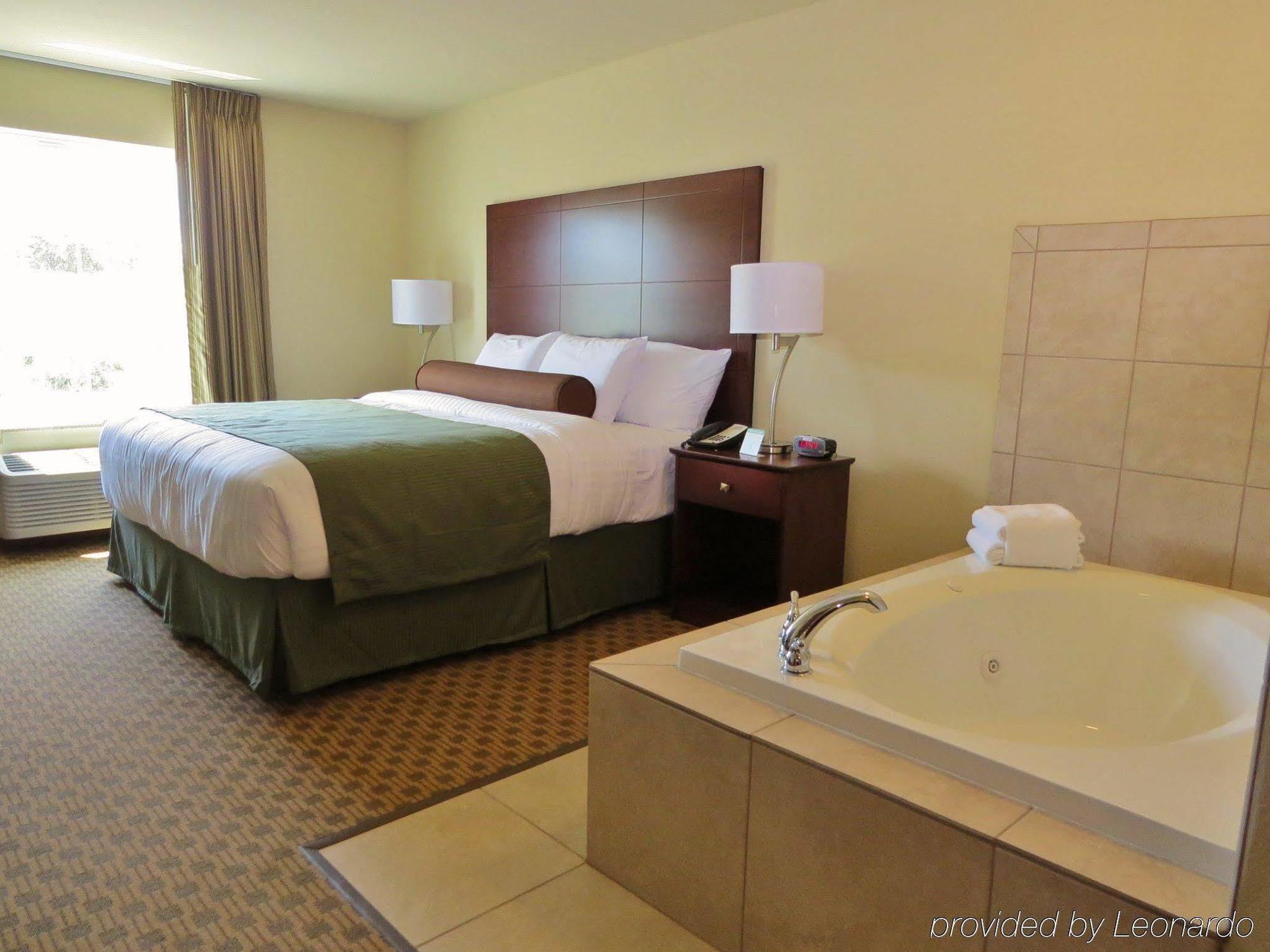 Cobblestone Inn & Suites - Hartington Экстерьер фото