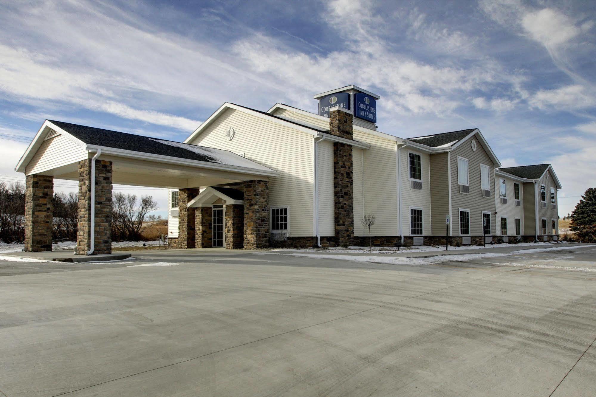 Cobblestone Inn & Suites - Hartington Экстерьер фото