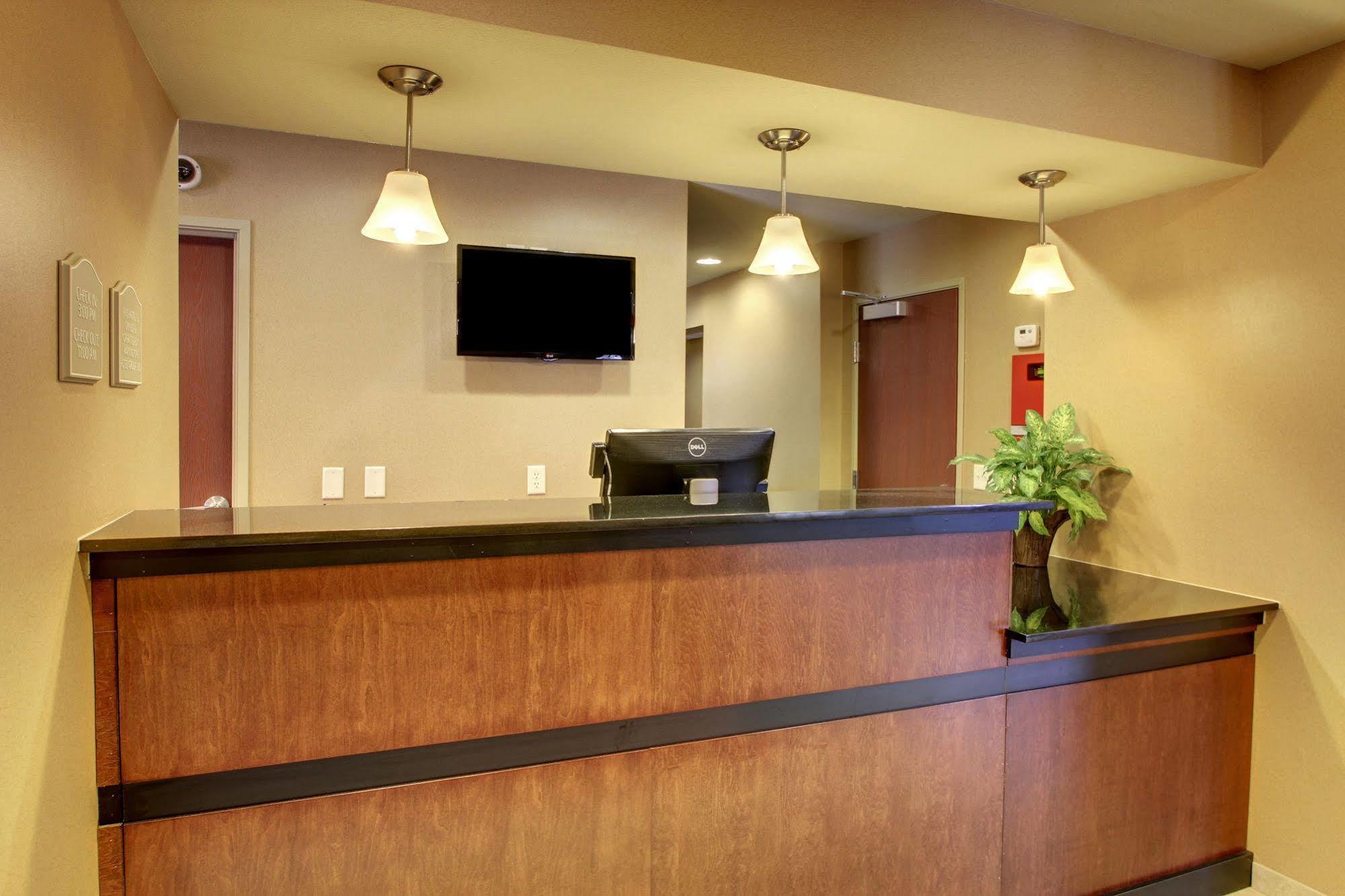 Cobblestone Inn & Suites - Hartington Экстерьер фото